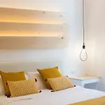 Alojamento de Acomodação e Pequeno-almoço Cameo 4*