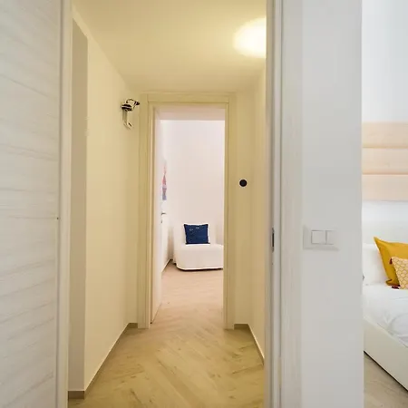 Cameo Bed and Breakfast Νάπολη