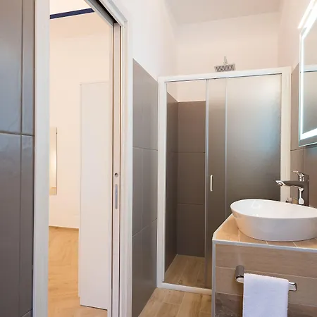 Cameo לינה וארוחת בוקר