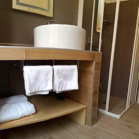 Cameo Bed and Breakfast 4*