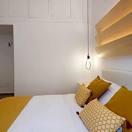 Couette-café Cameo Naples