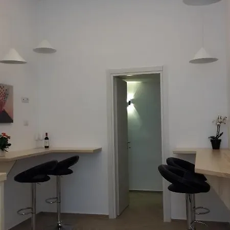 Cameo Nocleg ze śniadaniem Neapol